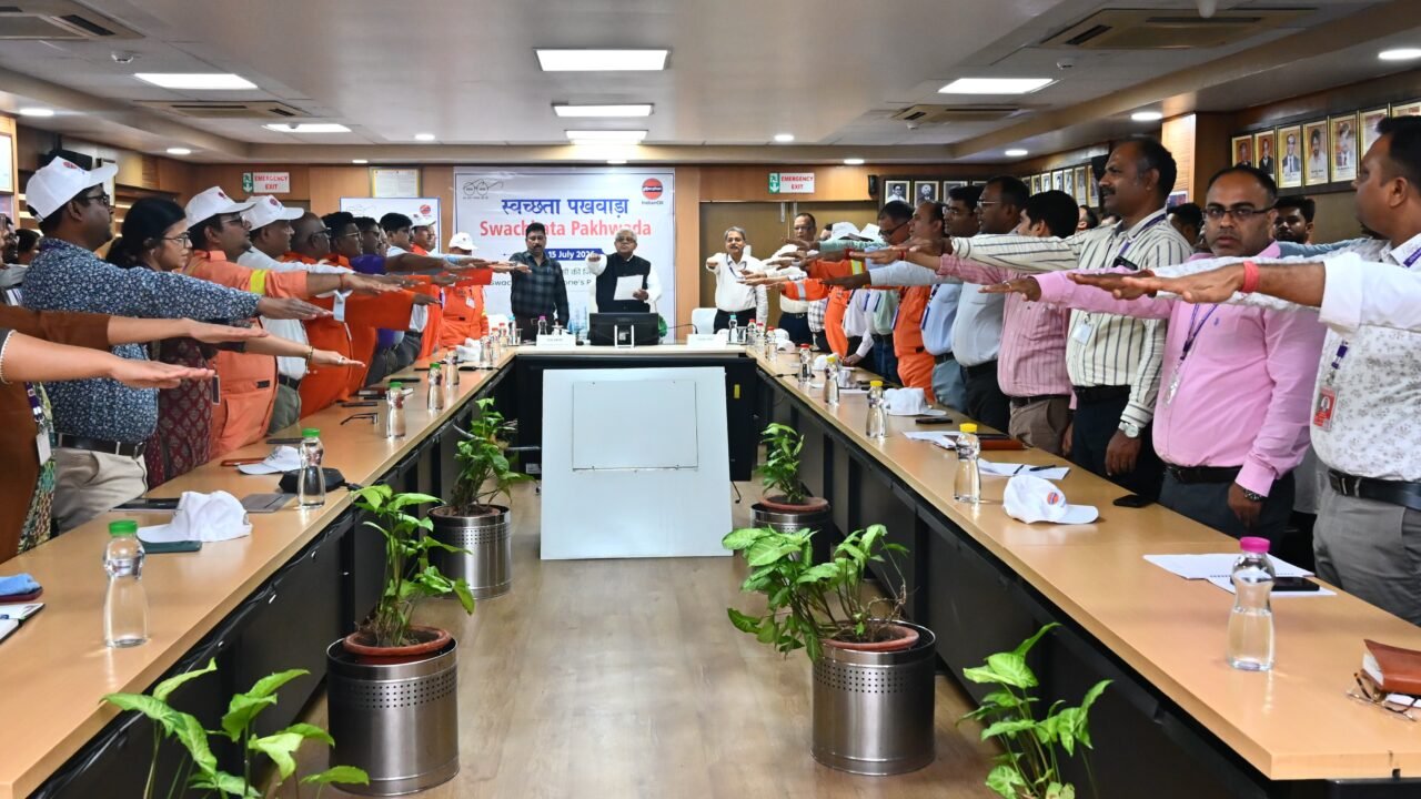 इंडियनऑयल की बरौनी रिफाइनरी में “स्वच्छता हर किसी की जिम्मेदारी है” संदेश के साथ स्वच्छता पखवाड़ा का शुभारंभ